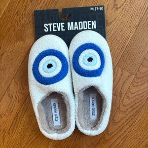 Steve Madden womans White and Blue eye  Slippers
